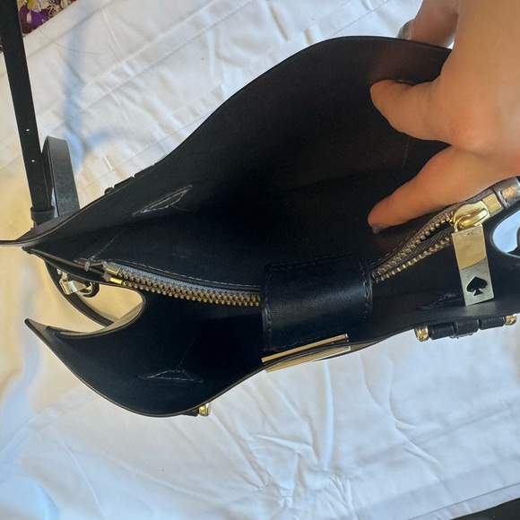 Kate Spade Black Leather Shoulder Bag Gold Hardware - Picture 5 of 7